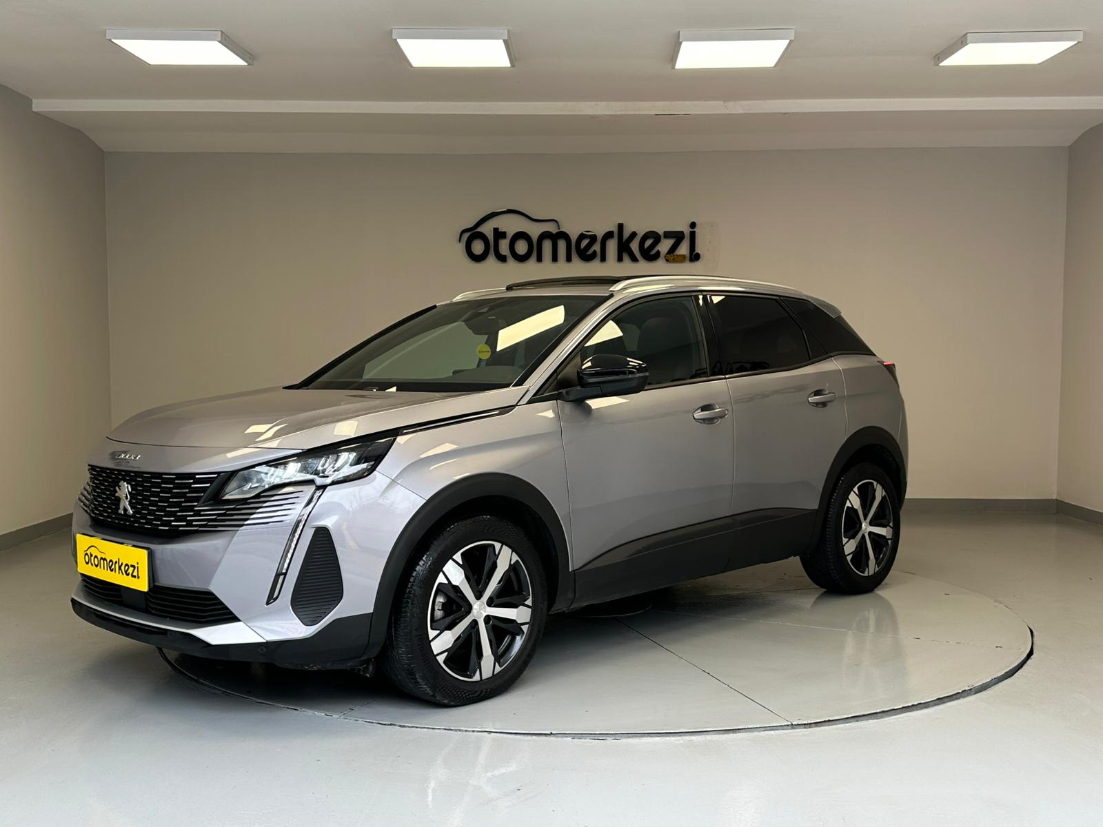 PEUGEOT 3008 1